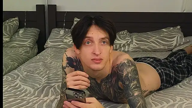 Snapshot of Martin_Jin chatting on October 13, 2025, 12:16 pm Martin Jin online show from October 13, 2025, 12:16 pm