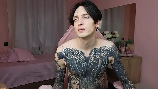 Snapshot of Martin_Jin chatting on October 28, 2025, 12:19 pm Martin Jin online show from October 28, 2025, 12:19 pm