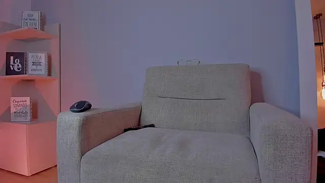 KylliamLevis online show from June 9, 2026, 8:09 pm
