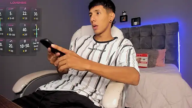 Snapshot of Juan_zabala chatting on September 9, 2025, 11:43 am Juan zabala online show from September 9, 2025, 11:43 am