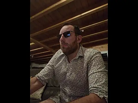 BrunJulienMetis online show from January 9, 2026, 9:16 pm