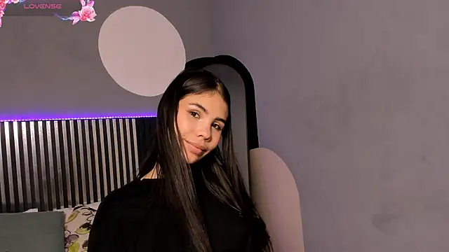 Emilybeltons online show from September 30, 2025, 7:30 pm