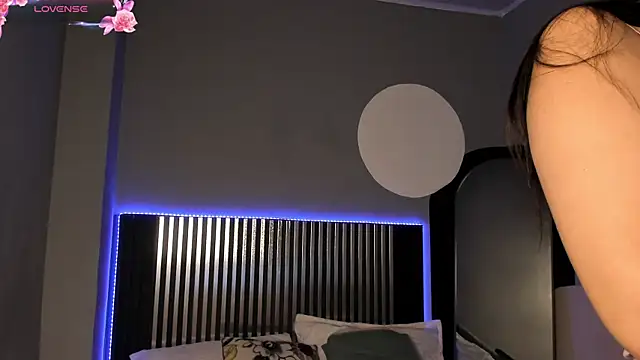 Emilybeltons online show from October 9, 2025, 8:07 pm