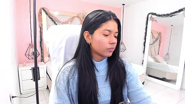 samantaa shy online show from December 23, 2025, 1:47 am