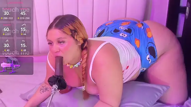 sharlotthe bigass online show from June 20, 2026, 9:01 am