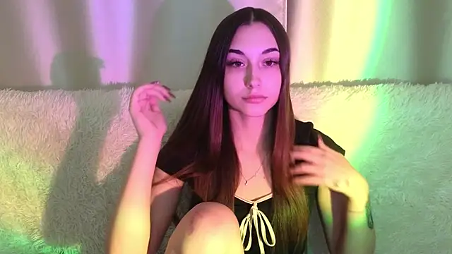 Snapshot of MelissaPristine chatting on October 16, 2025, 9:10 am MelissaPristine online show from October 16, 2025, 9:10 am