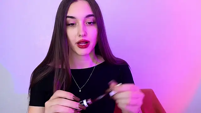 Snapshot of MelissaPristine chatting on November 2, 2025, 11:34 am MelissaPristine online show from November 2, 2025, 11:34 am