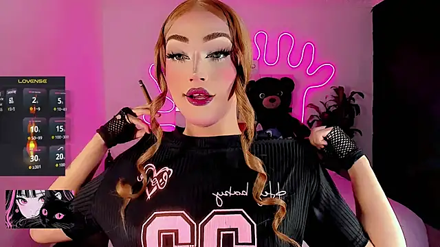 Snapshot of Abbygilx chatting on November 18, 2025, 1:33 am Abbygilx online show from November 18, 2025, 1:33 am