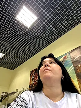 Liza Will online show from November 28, 2025, 10:40 am