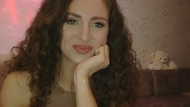 Snapshot of Amber_Carrol chatting on October 5, 2025, 5:33 pm Amber Carrol online show from October 5, 2025, 5:33 pm