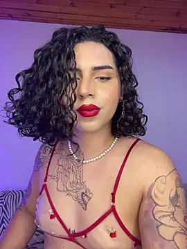 Snapshot of NoahMonroe_11 chatting on October 31, 2025, 10:00 pm NoahMonroe 11 online show from October 31, 2025, 10:00 pm