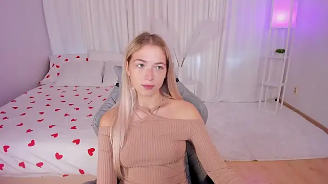 SusanMimi online show from September 10, 2025, 2:33 am