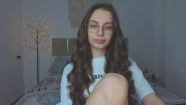 Real cutie1 online show from December 5, 2025, 1:42 pm