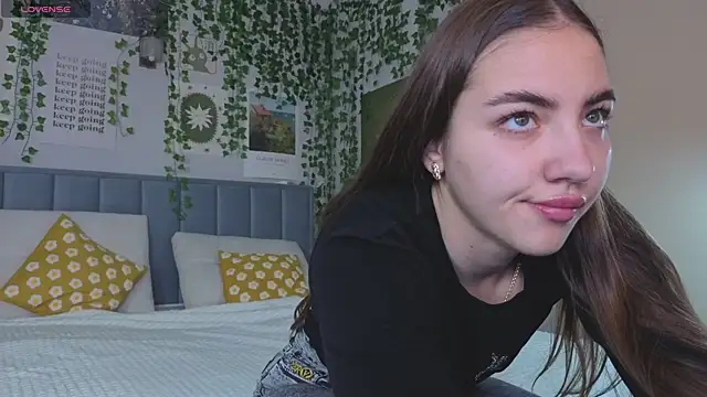 Snapshot of Ashley_Pierce chatting on September 18, 2025, 4:03 am Ashley Pierce online show from September 18, 2025, 4:03 am