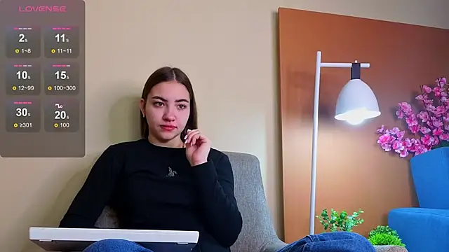 Snapshot of Ashley_Pierce chatting on October 17, 2025, 4:15 am Ashley Pierce online show from October 17, 2025, 4:15 am