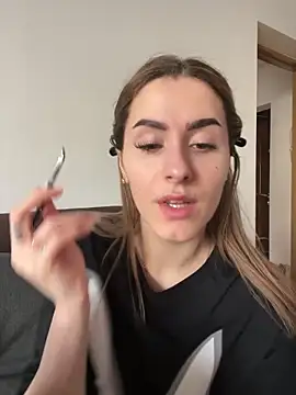 Snapshot of AriaAdda chatting on March 9, 2026, 1:26 pm AriaAdda online show from March 9, 2026, 1:26 pm