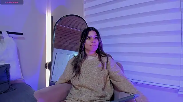 Snapshot of Rachell_criss chatting on March 6, 2026, 4:20 am Rachell criss online show from March 6, 2026, 4:20 am