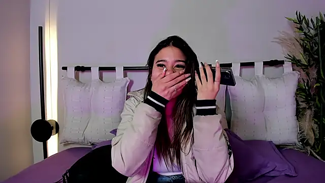 Snapshot of Rachell_criss chatting on March 22, 2026, 4:05 am Rachell criss online show from March 22, 2026, 4:05 am