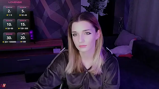 Sandy Belle online show from October 30, 2025, 5:02 pm