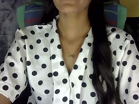 Snapshot of zara_Khan0 chatting on October 22, 2025, 3:45 pm zara Khan0 online show from October 22, 2025, 3:45 pm