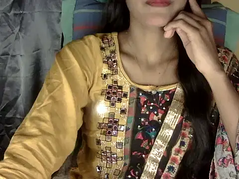 Snapshot of zara_Khan0 chatting on October 24, 2025, 2:24 pm zara Khan0 online show from October 24, 2025, 2:24 pm