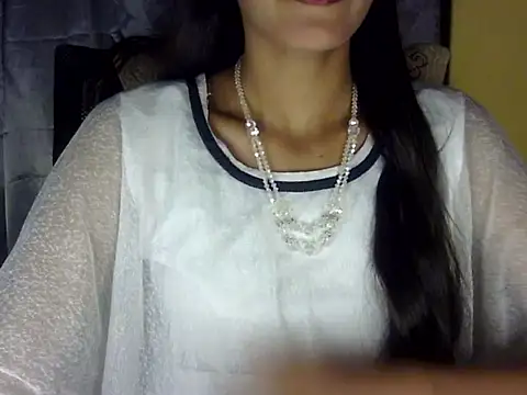 Snapshot of zara_Khan0 chatting on October 28, 2025, 2:31 pm zara Khan0 online show from October 28, 2025, 2:31 pm