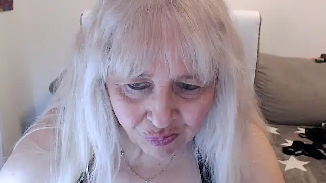 SusiLifeXXX online show from September 20, 2025, 7:15 pm