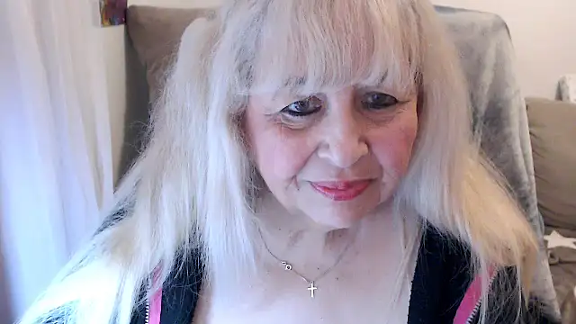 SusiLifeXXX online show from November 4, 2025, 9:14 pm