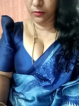 Snapshot of Swetyhoney chatting on September 9, 2025, 4:28 pm Swetyhoney online show from September 9, 2025, 4:28 pm