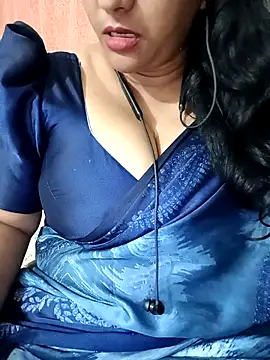 Snapshot of Swetyhoney chatting on September 10, 2025, 4:29 pm Swetyhoney online show from September 10, 2025, 4:29 pm