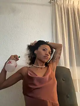 Nia Desire online show from September 18, 2025, 6:59 am