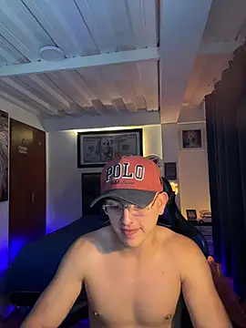 Snapshot of Justin_trevor1 chatting on October 21, 2025, 1:17 am Justin trevor1 online show from October 21, 2025, 1:17 am