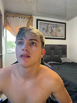 Justin trevor1 online show from May 27, 2026, 7:55 pm