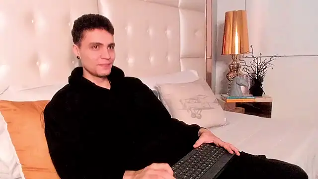 dark sun302 online show from February 3, 2026, 10:59 pm