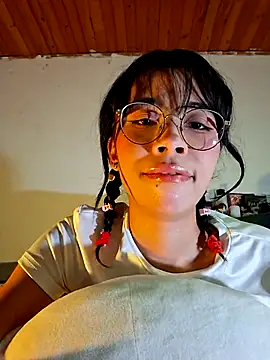 Snapshot of dolliette24 chatting on July 5, 2026, 4:19 am dolliette24 online show from July 5, 2026, 4:19 am