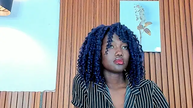 Snapshot of Evaa_18 chatting on September 15, 2025, 5:46 pm Evaa 18 online show from September 15, 2025, 5:46 pm