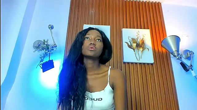 Evaa 18 online show from February 3, 2026, 6:13 pm