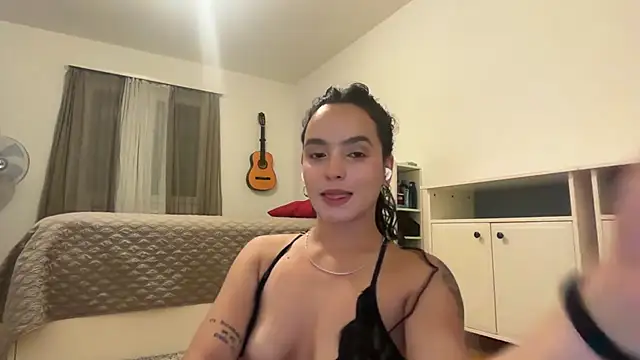 Maia Park online show from April 30, 2026, 10:03 pm