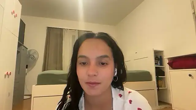 Maia Park online show from May 1, 2026, 10:14 pm
