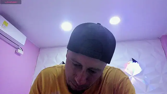 willou 86 online show from October 2, 2025, 4:14 pm