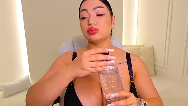 jenny x  online show from July 6, 2026, 3:14 am