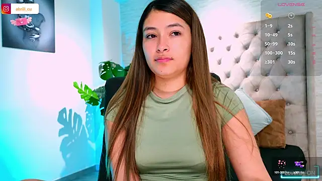 Abrill cute online show from October 20, 2025, 1:00 pm