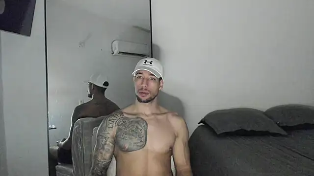 Snapshot of ThiagoLugo chatting on September 28, 2025, 5:40 pm ThiagoLugo online show from September 28, 2025, 5:40 pm