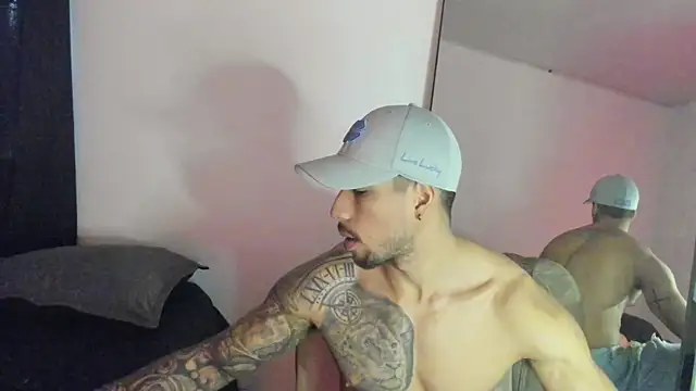 Snapshot of ThiagoLugo chatting on October 27, 2025, 8:35 pm ThiagoLugo online show from October 27, 2025, 8:35 pm