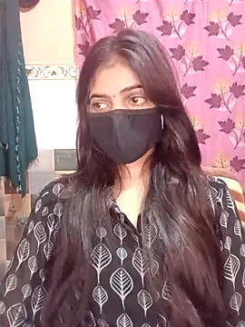 Queen Pooja7 online show from October 3, 2025, 4:15 pm