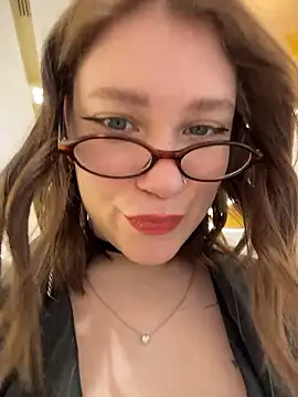 Snapshot of lucy-joy chatting on January 15, 2026, 9:36 am lucy-joy online show from January 15, 2026, 9:36 am