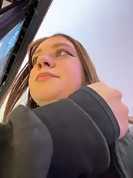 Snapshot of lucy-joy chatting on February 8, 2026, 9:34 am lucy-joy online show from February 8, 2026, 9:34 am