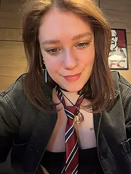 lucy-joy online show from May 9, 2026, 8:19 am