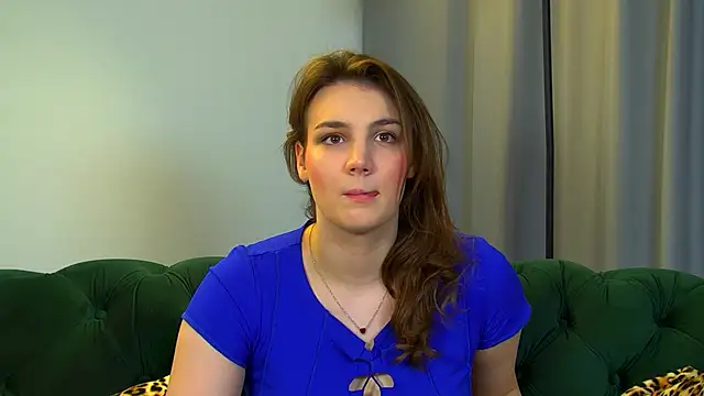 KarenClarks online show from October 13, 2025, 6:19 pm