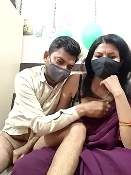 Yourhotsweetgirl online show from January 14, 2026, 1:55 am